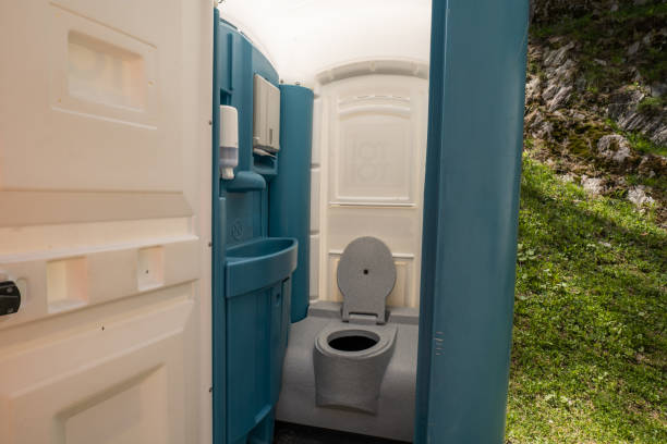 Best Portable restroom trailer rental  in Louisa, KY